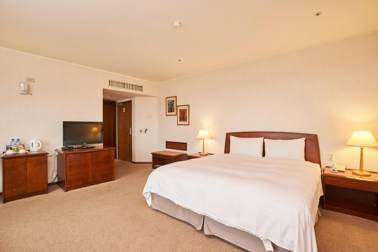 Kavalan Hotel Yilan Exteriör bild